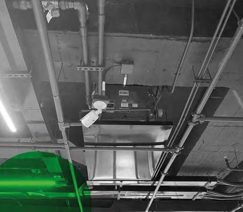 Unidad interior tipo cassette en un área de atención